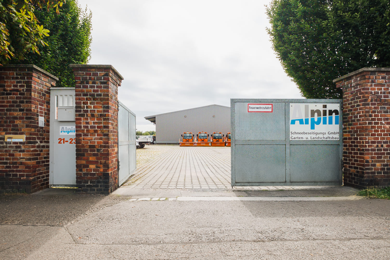 Eingangsbereich der Alpin GmbH in Berlin